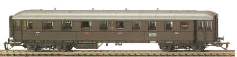 Fast Passenger Train coach BC4i-31 2nd & 3rd class<br /><a href='images/pictures/Tillig/13320.jpg' target='_blank'>Full size image</a>